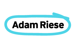 Logo von Adam Riese mit türkisem Bogen, schwarze Schrift auf transparentem Hintergrund, dargestellt als Bildmarke für Versicherungen