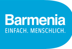 Logo der Barmenia Versicherung mit blauem Hintergrund und dem Claim Einfach. Menschlich. in weißer Schrift